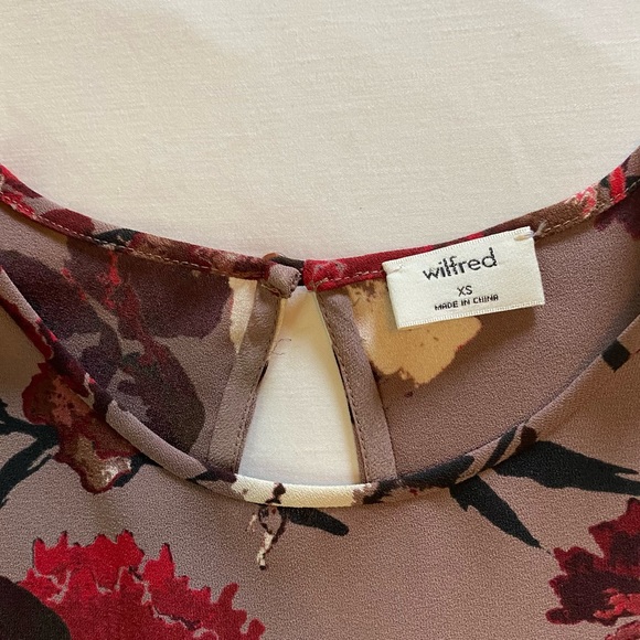 Aritzia WILFRED Cambrai Blouse - Picture 4 of 6